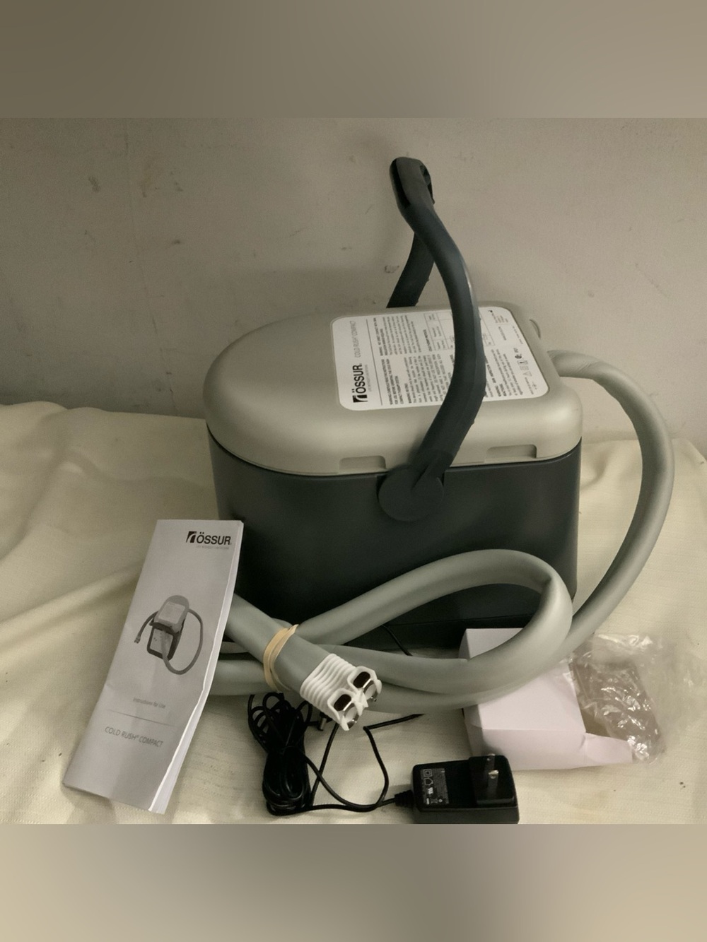 Ossur Cold Rush Cold Therapy System Machine unit with manual and plug. No pads.